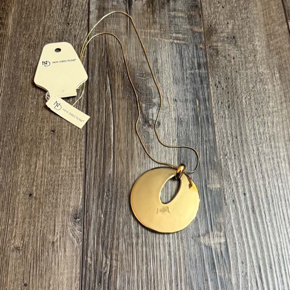Women's Gold Necklace - New Directions